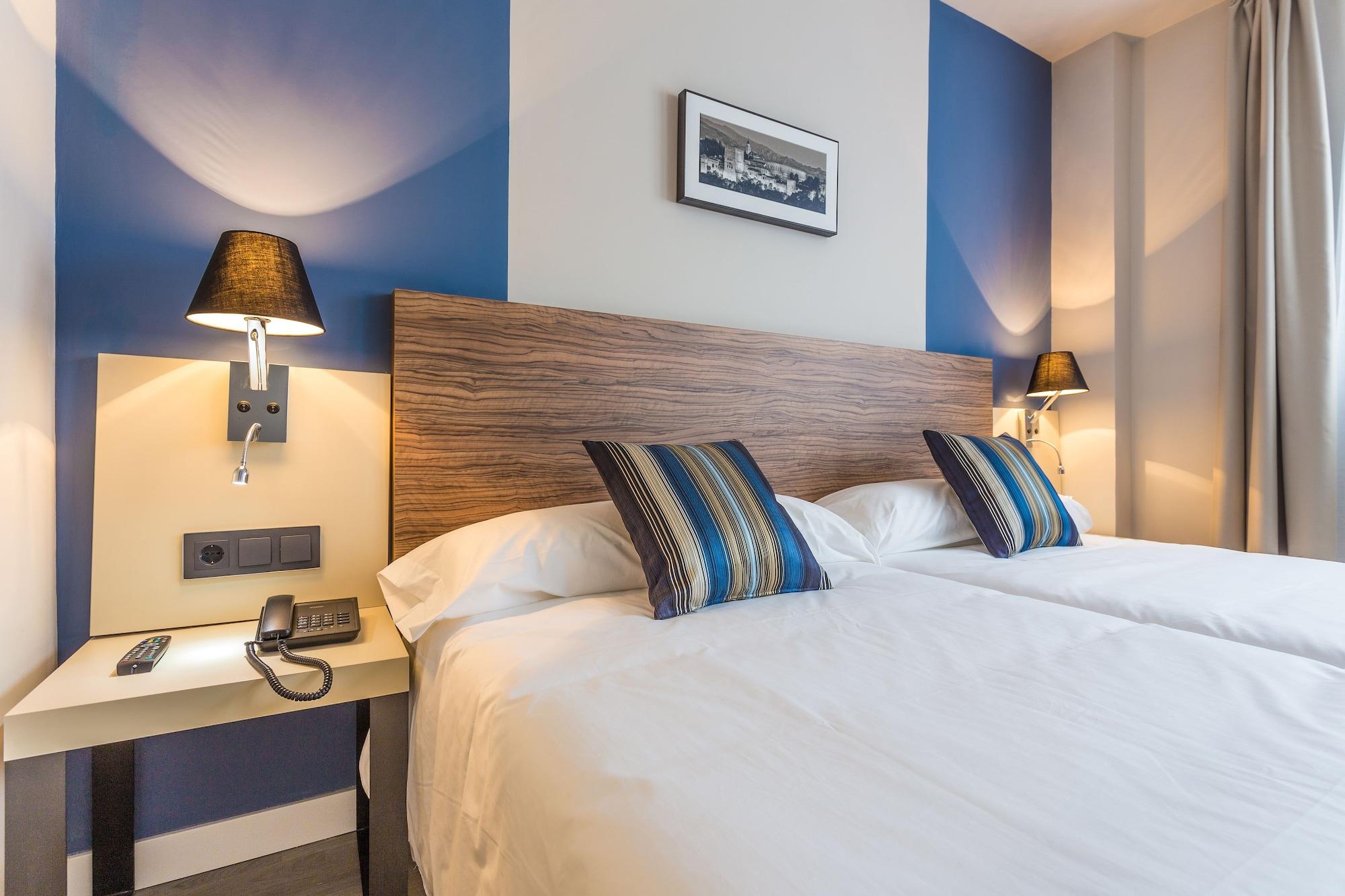 Dwo Urban Granada Hotell Exteriör bild